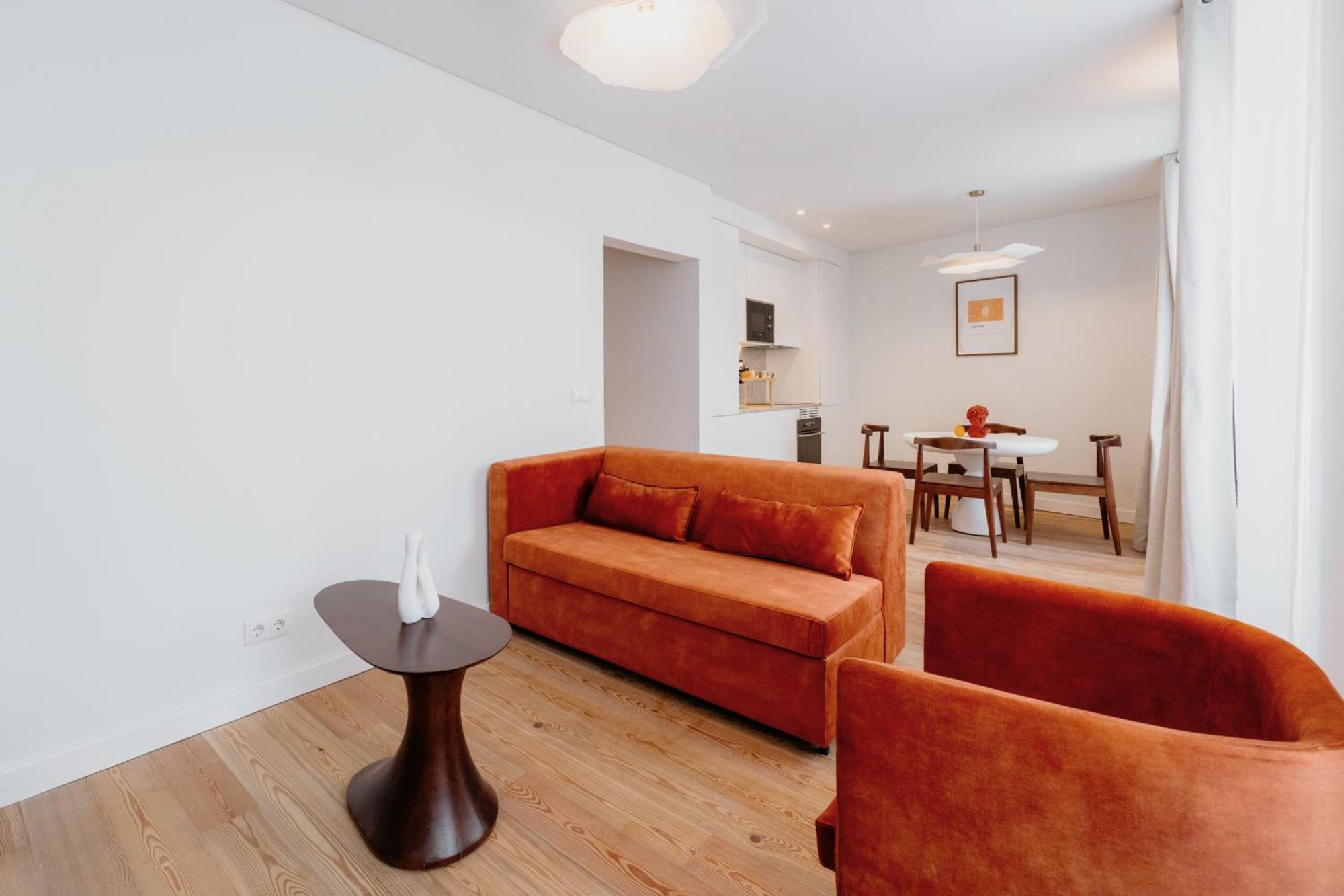 Orange House - Elegant Two-bedroom 1e Lejlighed *